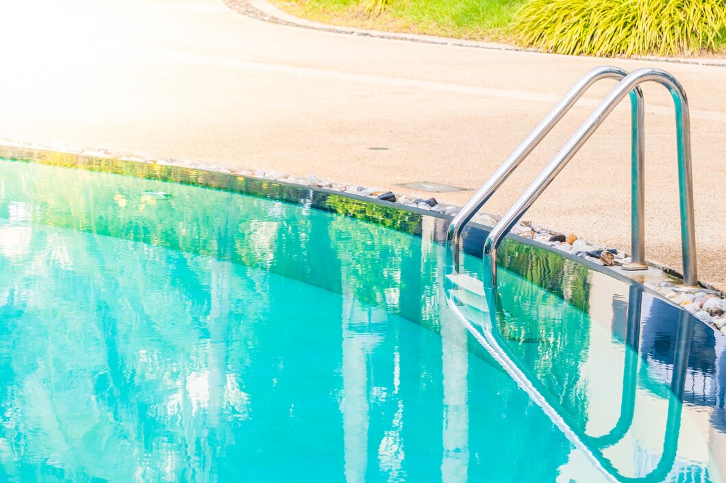 Jak wybrać idealny odkurzacz do basenu dla twojego domu?