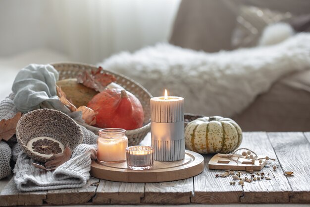 Aromaty, które wprowadzają w jesienny klimat: jak wybrać zapach idealny na chłodniejsze dni