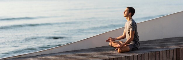Znajdowanie równowagi poprzez sztukę świadomego oddechu