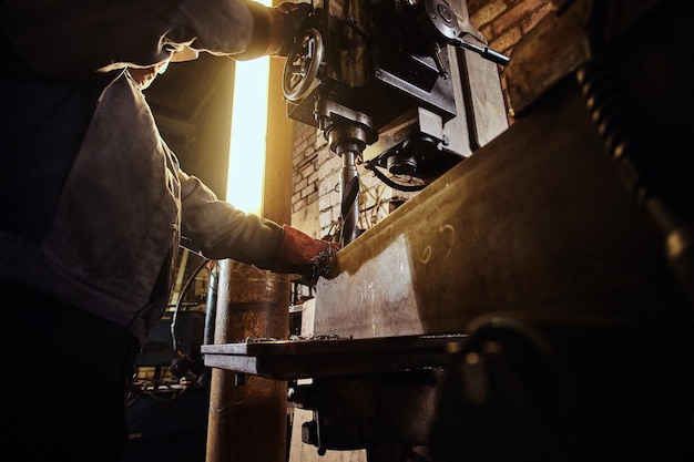 Innowacyjne rozwiązania w dziedzinie obróbki metali: od stali nierdzewnej po aluminium